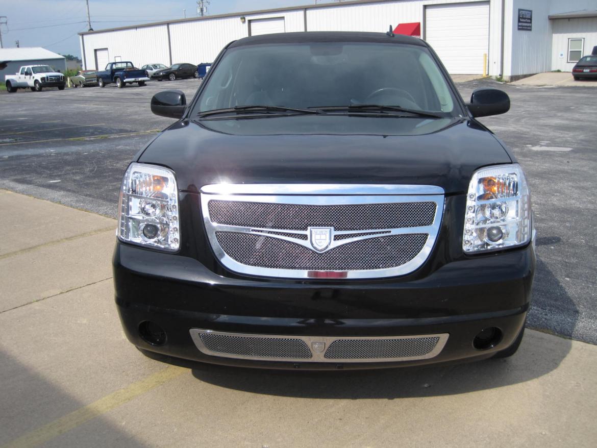 Photo of Limousine for sale: 2008 GMC Yukon 200" by Royal by Victor