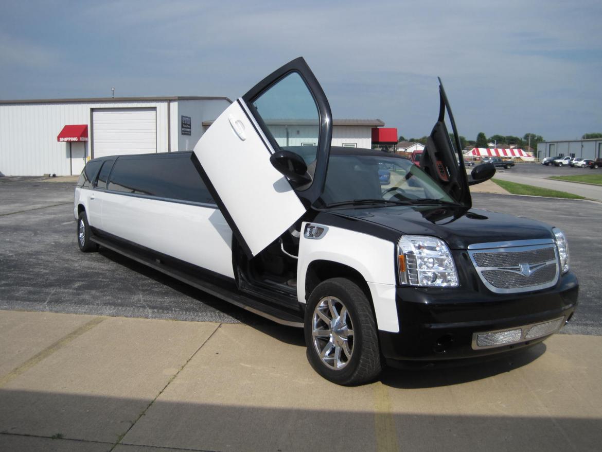 Photo of Limousine for sale: 2008 GMC Yukon 200" by Royal by Victor