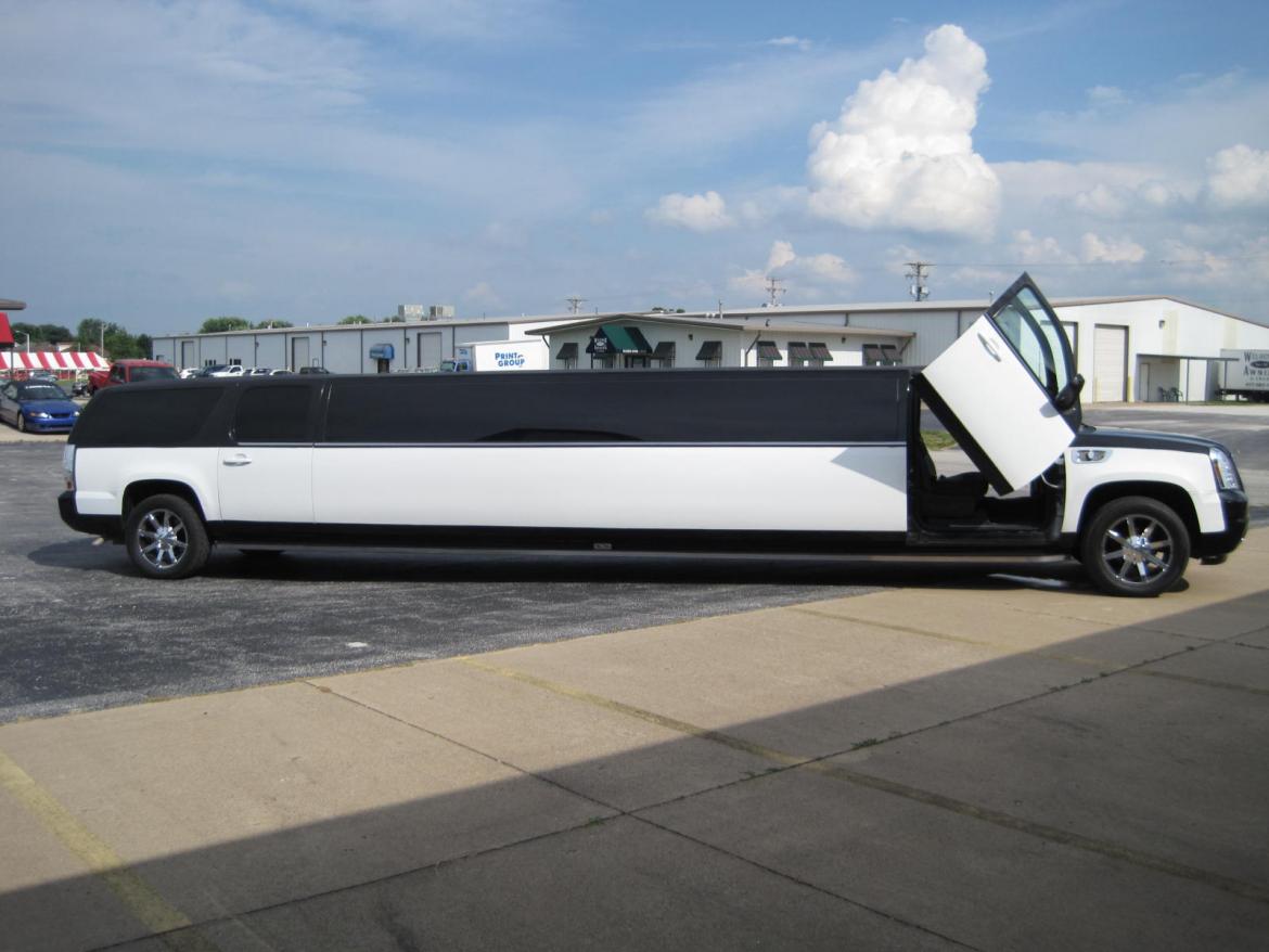 Photo of Limousine for sale: 2008 GMC Yukon 200" by Royal by Victor