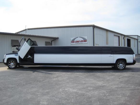 2008 GMC Yukon Limousine for Sale in Ozark, MO - Main Photo