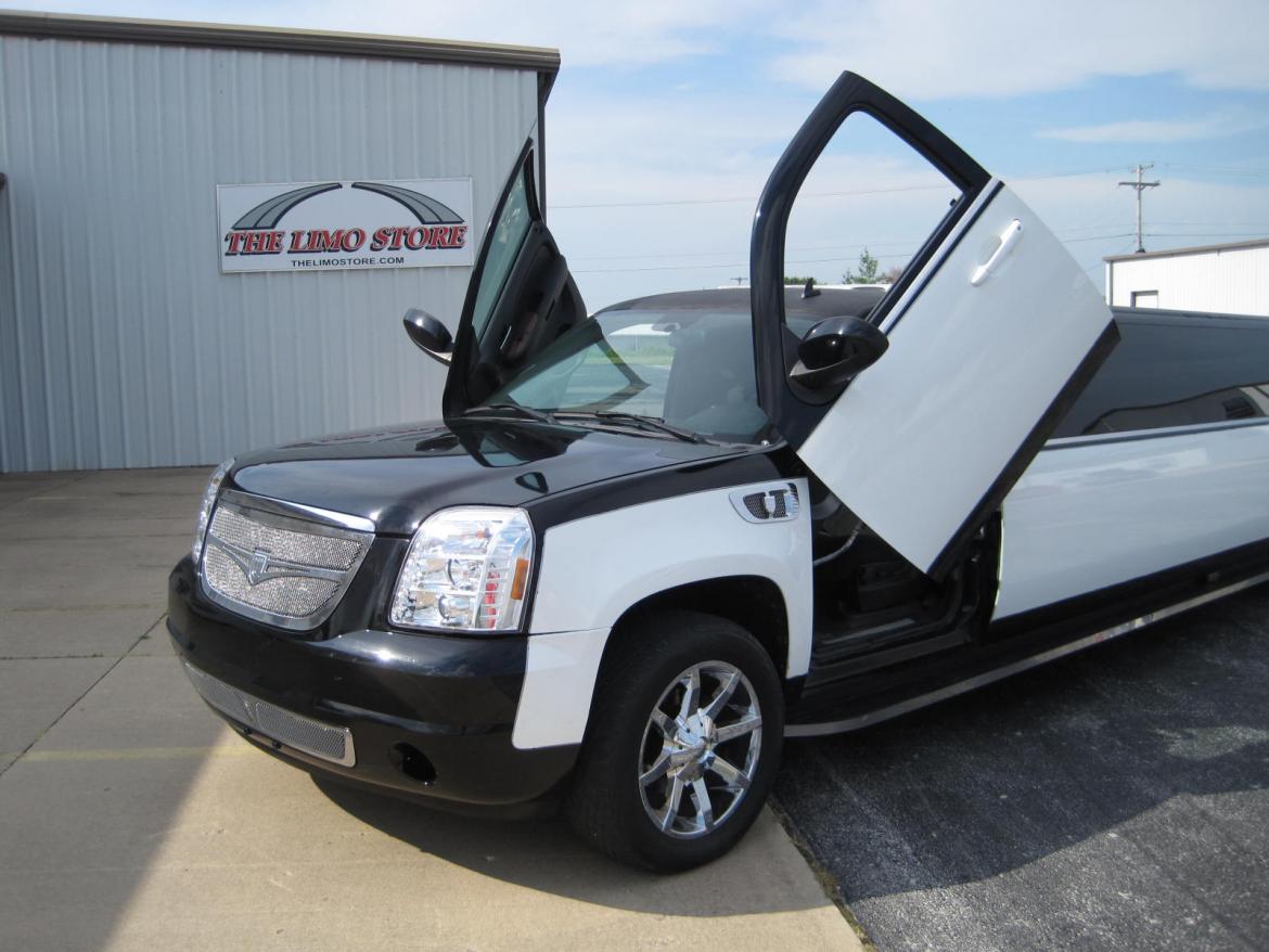 Photo of Limousine for sale: 2008 GMC Yukon 200" by Royal by Victor