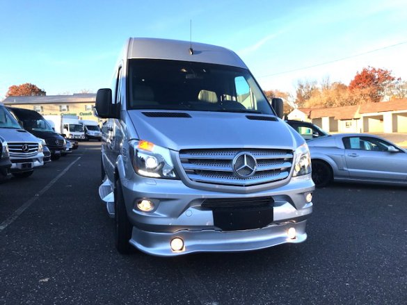 2018 Mercedes-Benz Sprinter 3500 Super Single Sprinter for Sale in Oaklyn, NJ - Photo 3