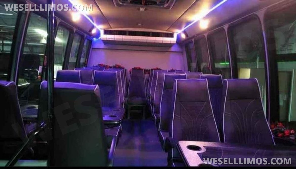 2012 Turtle Top Ford E450 Shuttle Bus - Photo 3