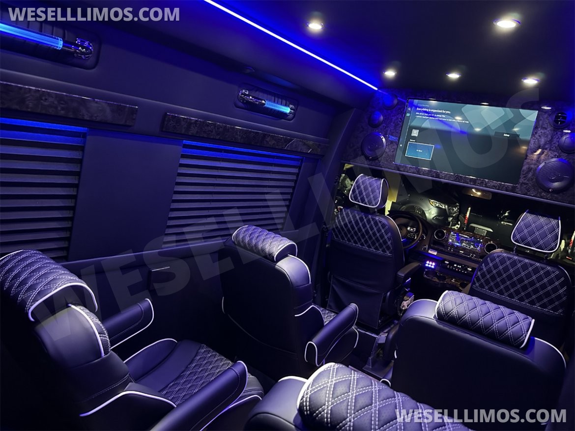 2023 AWD Transformer Coach 144WB Auto Elite Mercedes-Benz Sprinter - Photo 3