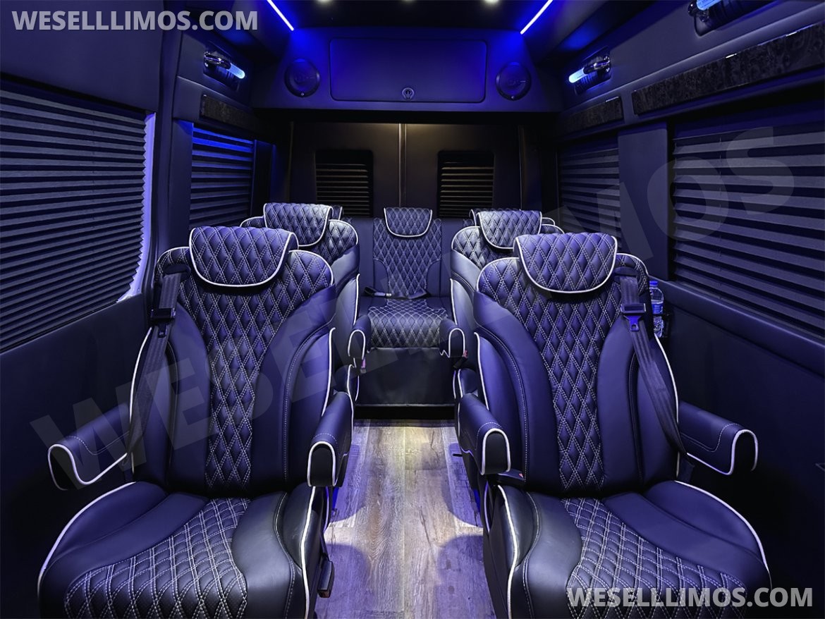 2023 AWD Transformer Coach 144WB Auto Elite Mercedes-Benz Sprinter - Photo 4