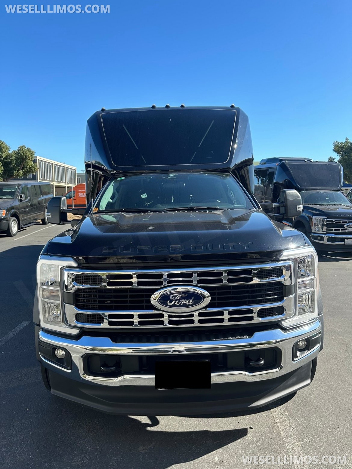 2023 Ford F600 Executive Shuttle By Grech - Photo 2