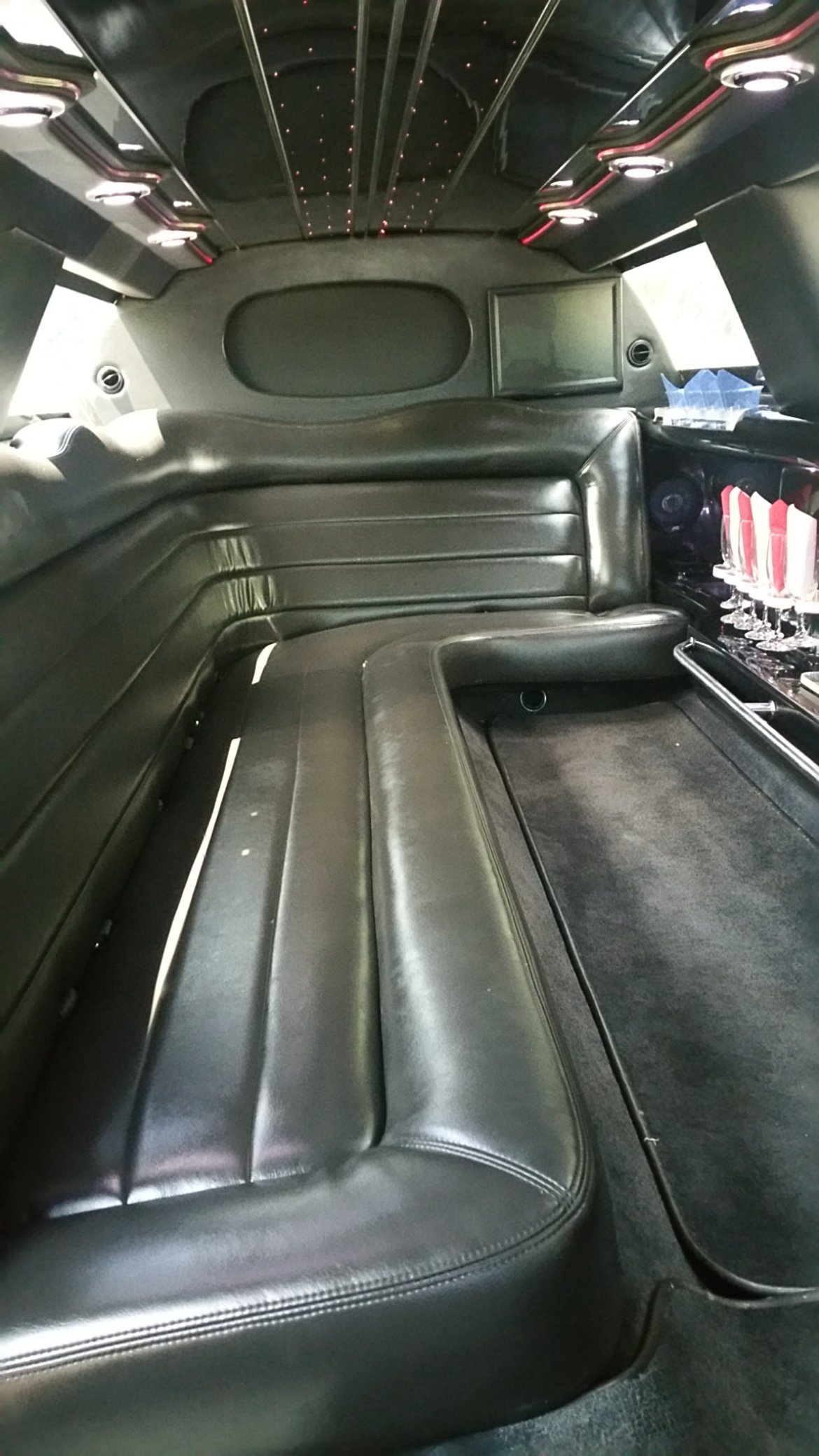 Photo of Limousine for sale: 2007 Lincoln TownCar 120&quot; by Tiffany