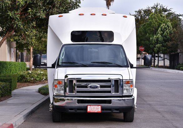 2011 Ford E-450 Limo Bus for Sale in Fontana, CA - Photo 2