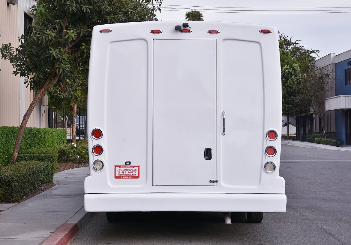 Photo of Limo Bus for sale: 2011 Ford E-450 by Tiffany