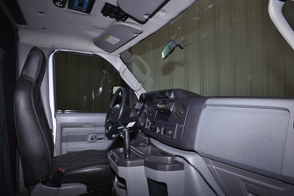 Photo of Limo Bus for sale: 2011 Ford E-450 by Tiffany