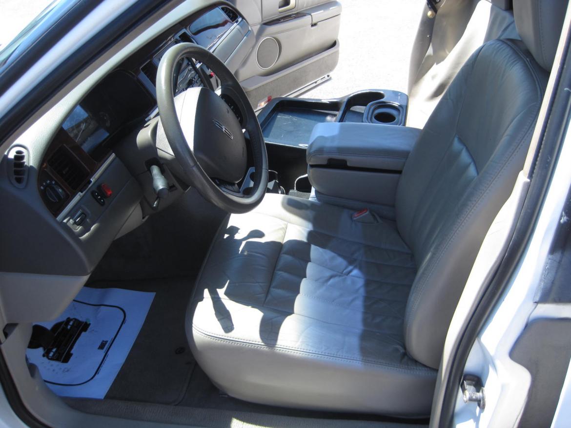 Photo of Limousine for sale: 2005 Lincoln Town car 120&quot; by Executive Coach Builders