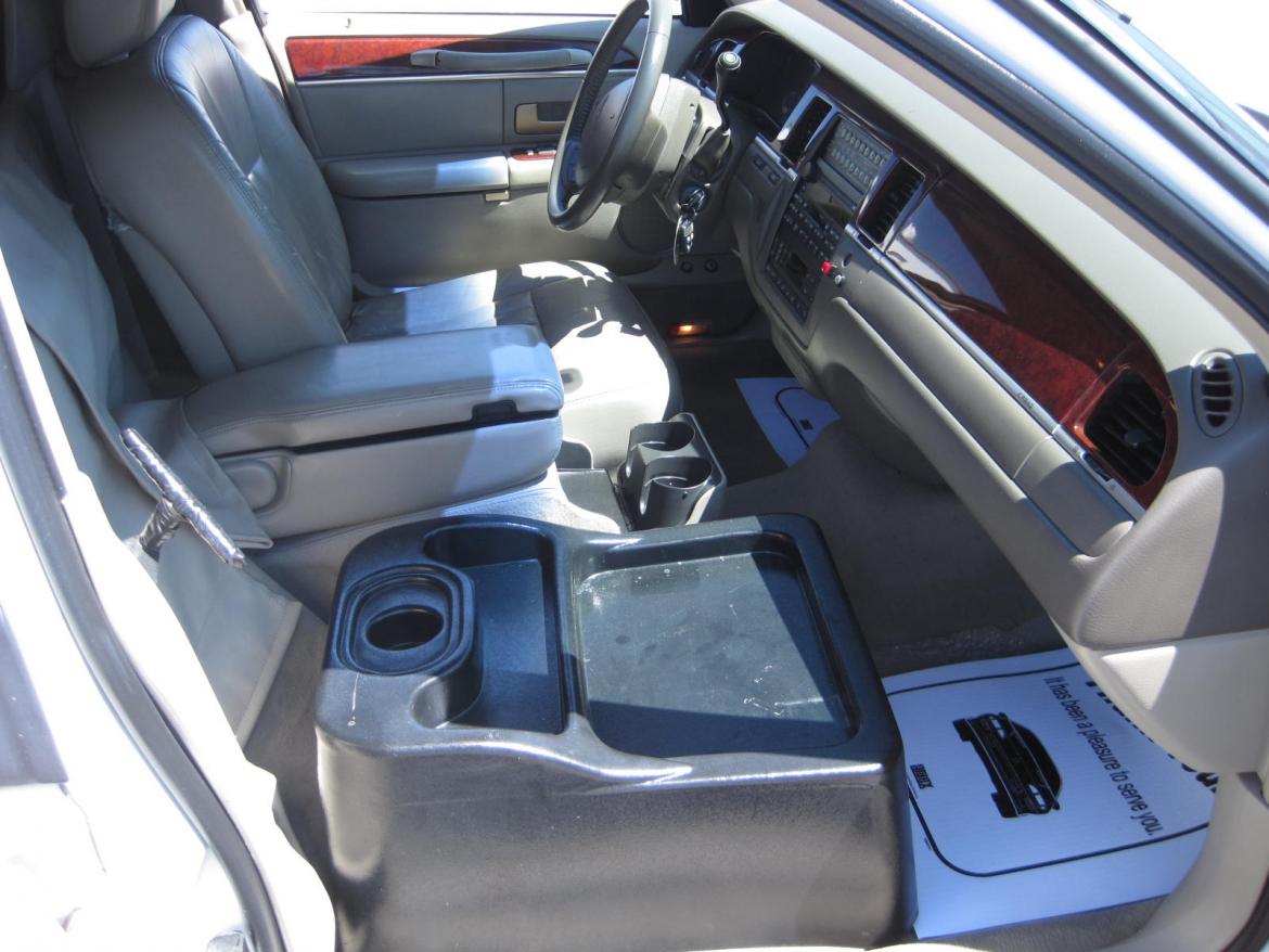 Photo of Limousine for sale: 2005 Lincoln Town car 120&quot; by Executive Coach Builders