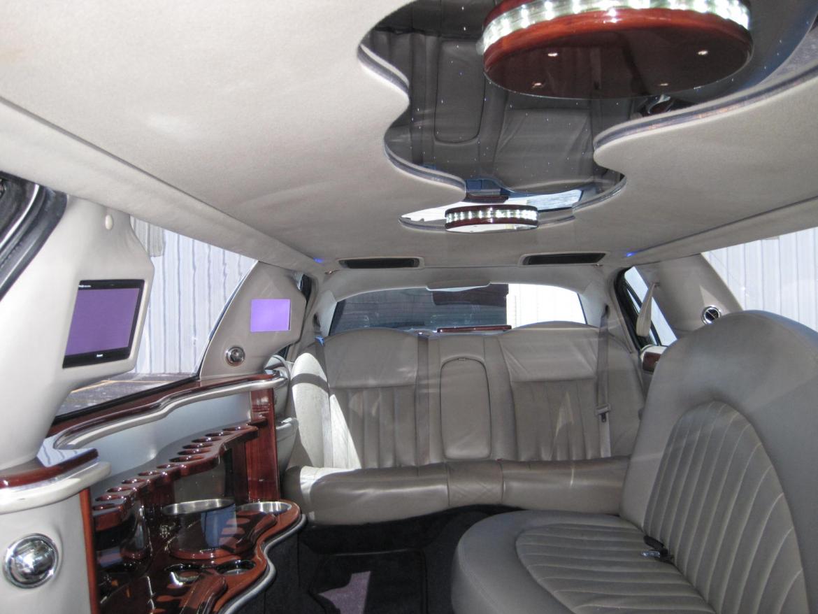 Photo of Limousine for sale: 2005 Lincoln Town car 120&quot; by Executive Coach Builders