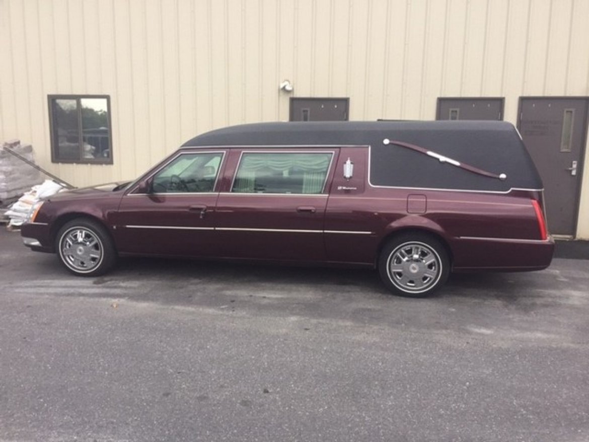 Funeral for sale: 2008 Cadillac DTS Masterpiece Hearse