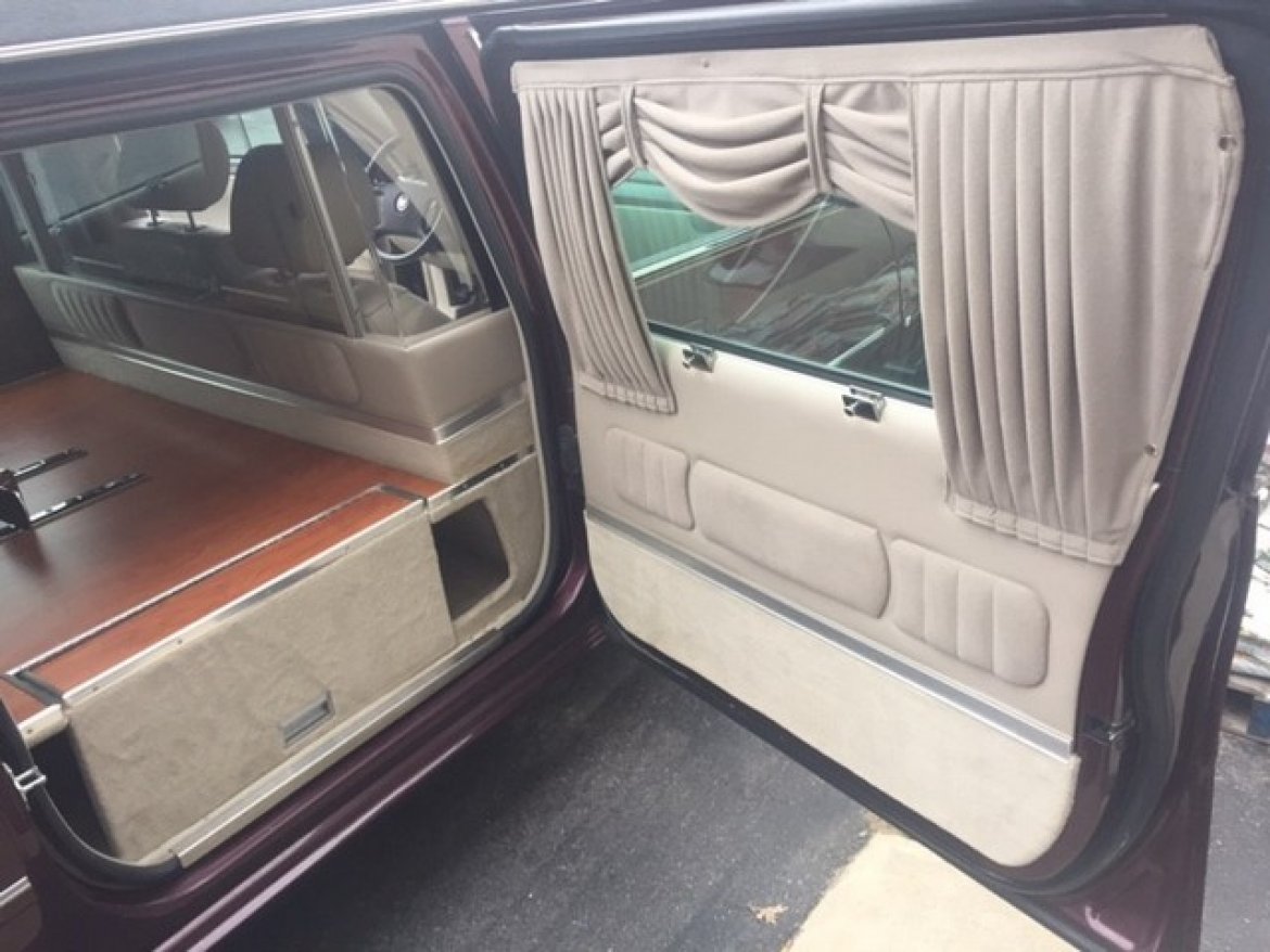 Photo of Funeral for sale: 2008 Cadillac DTS Masterpiece Hearse
