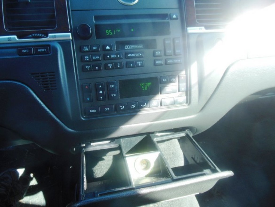 Photo of Limousine for sale: 2008 Lincoln Town Car 72&quot; Executive