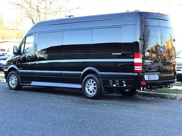 2018 Mercedes-Benz Sprinter 3500 Super Single Sprinter for Sale in Oaklyn, NJ - Photo 3