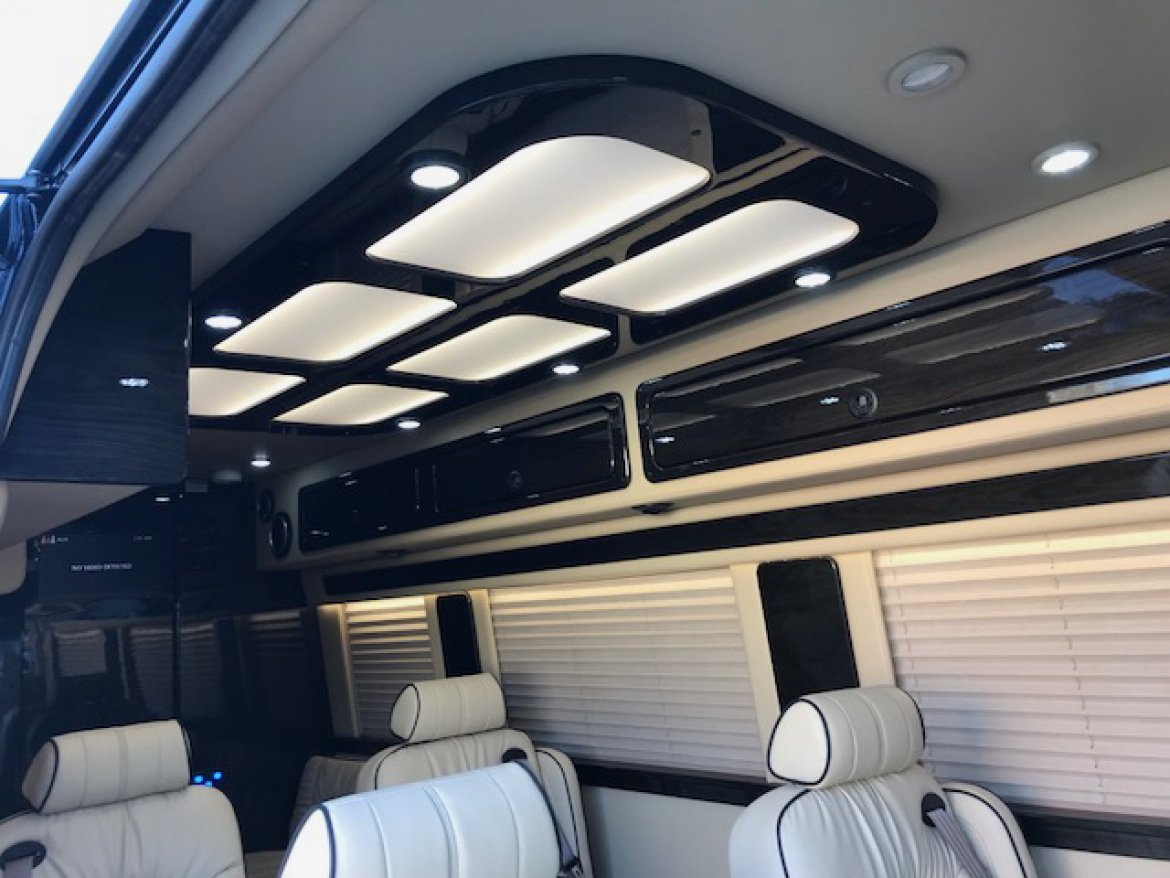 Photo of Sprinter for sale: 2018 Mercedes-Benz Sprinter 3500 Super Single 24&quot; by Midwest