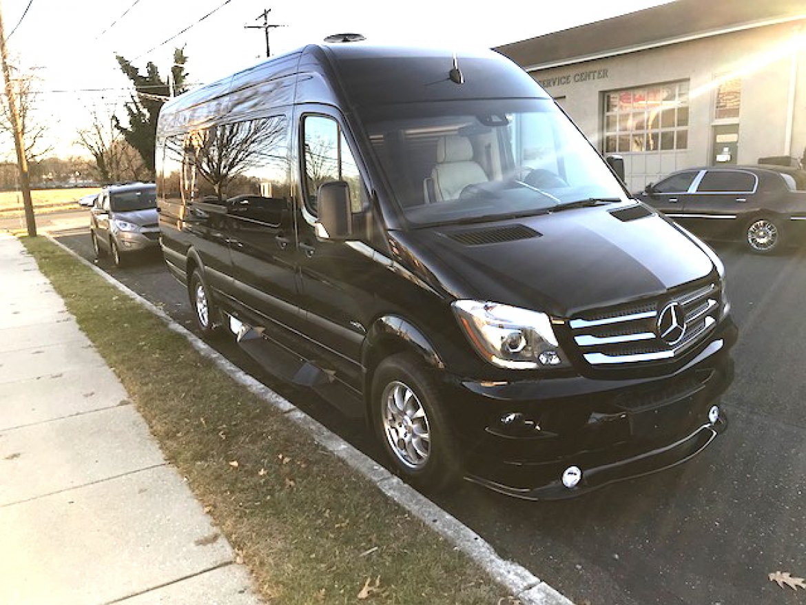 Photo of Sprinter for sale: 2018 Mercedes-Benz Sprinter 3500 Super Single 24&quot; by Midwest