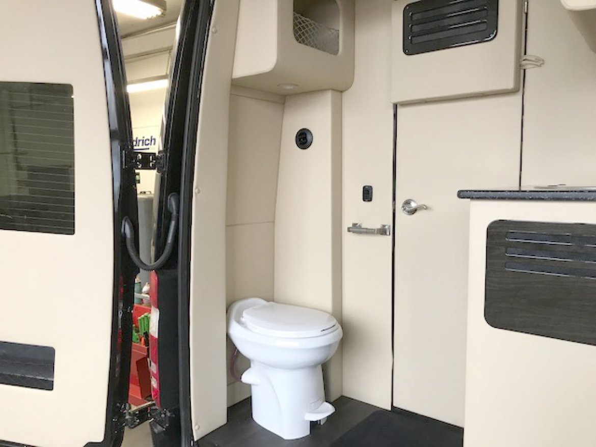 Photo of Sprinter for sale: 2018 Mercedes-Benz Sprinter 3500 Super Single 24&quot; by Midwest