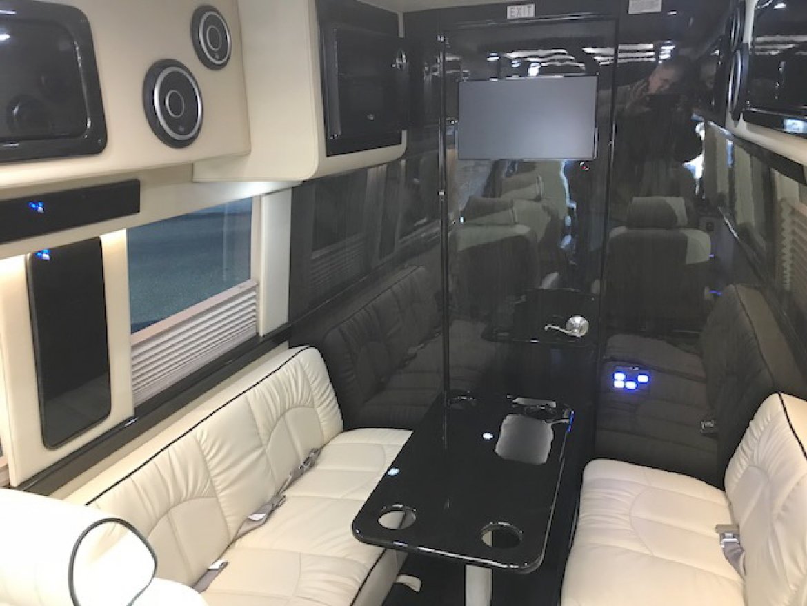 Photo of Sprinter for sale: 2018 Mercedes-Benz Sprinter 3500 Super Single 24&quot; by Midwest