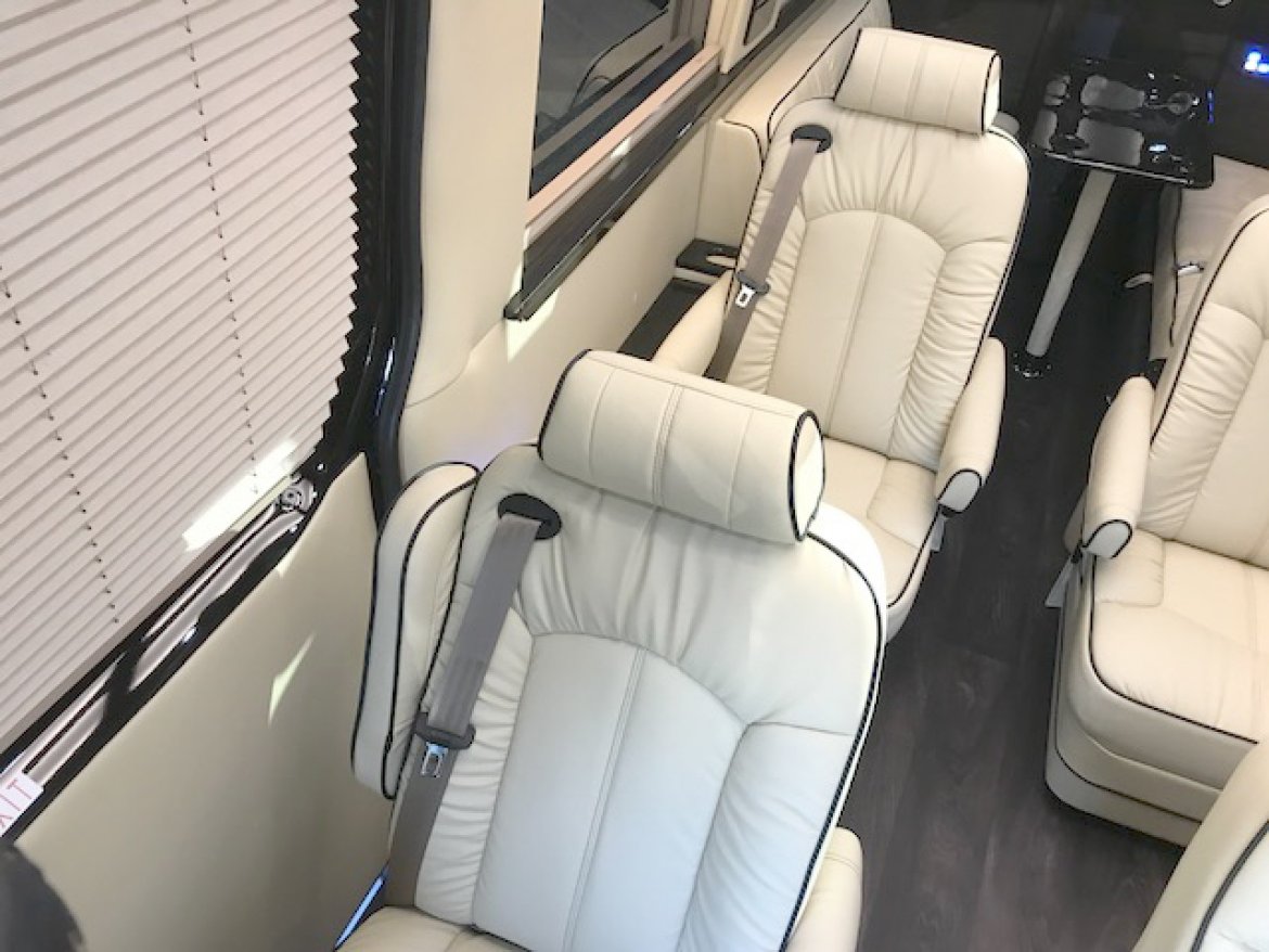 Photo of Sprinter for sale: 2018 Mercedes-Benz Sprinter 3500 Super Single 24&quot; by Midwest