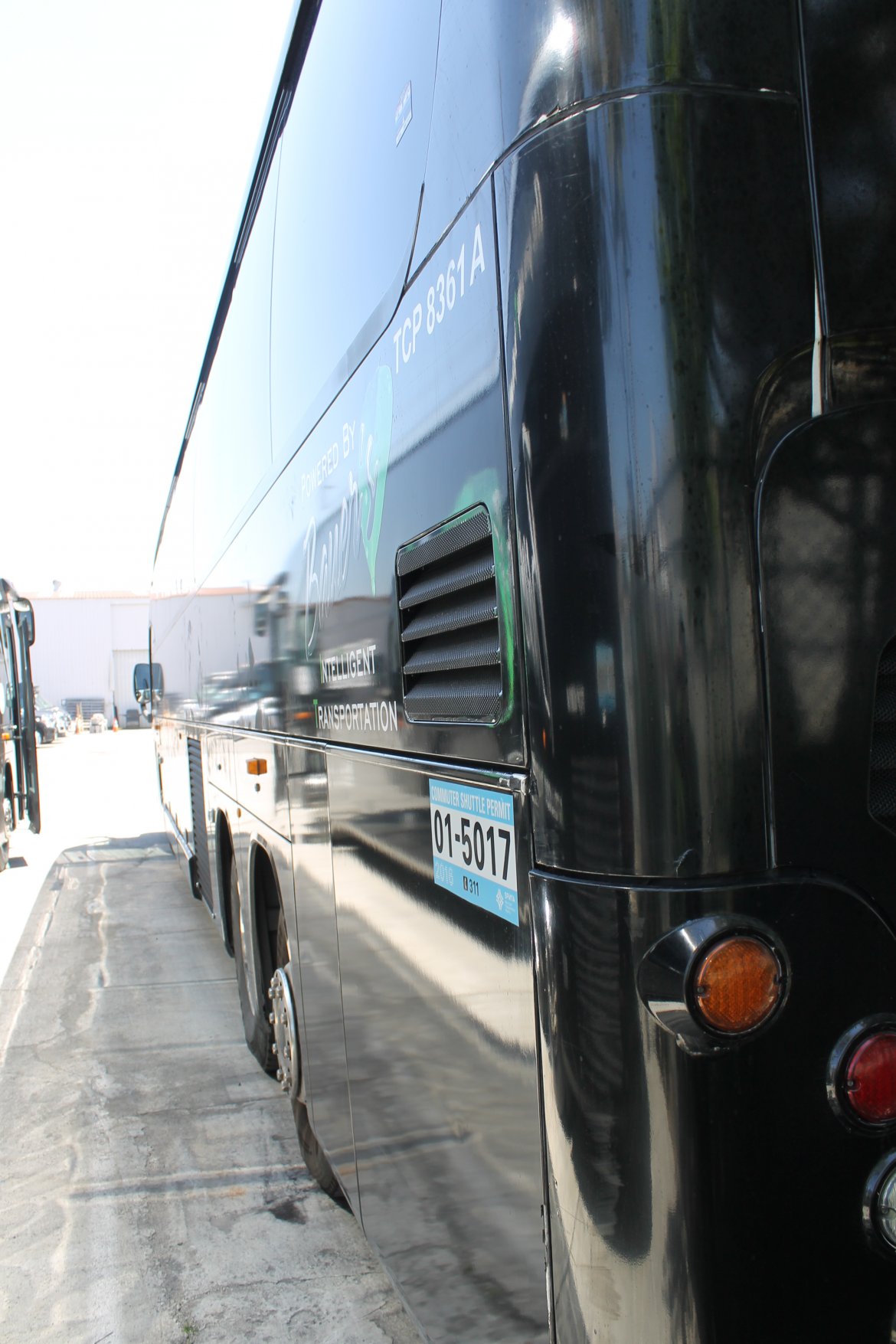 Photo of Motorcoach for sale: 2012 Setra Coach 407cc 45&quot; by Mercedes Benz