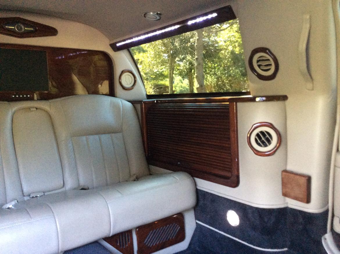 Photo of Limousine for sale: 2007 Lincoln Town Car 76&quot; by LCW