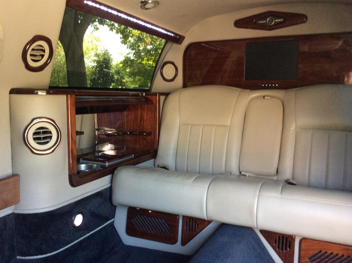 Photo of Limousine for sale: 2007 Lincoln Town Car 76&quot; by LCW