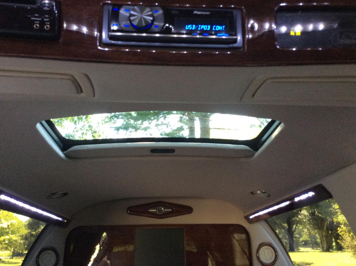 Photo of Limousine for sale: 2007 Lincoln Town Car 76&quot; by LCW