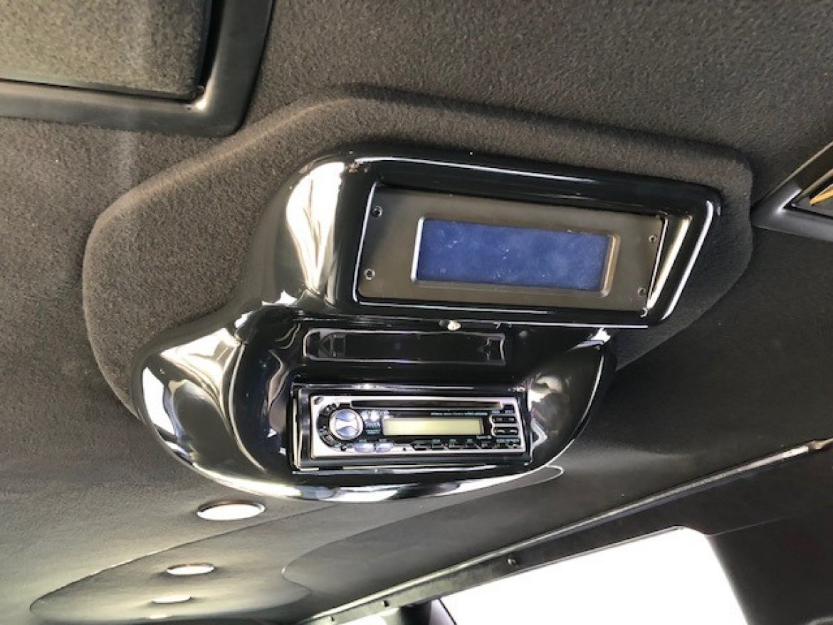 Photo of Limousine for sale: 2003 Lincoln Town Car 120" by Royale