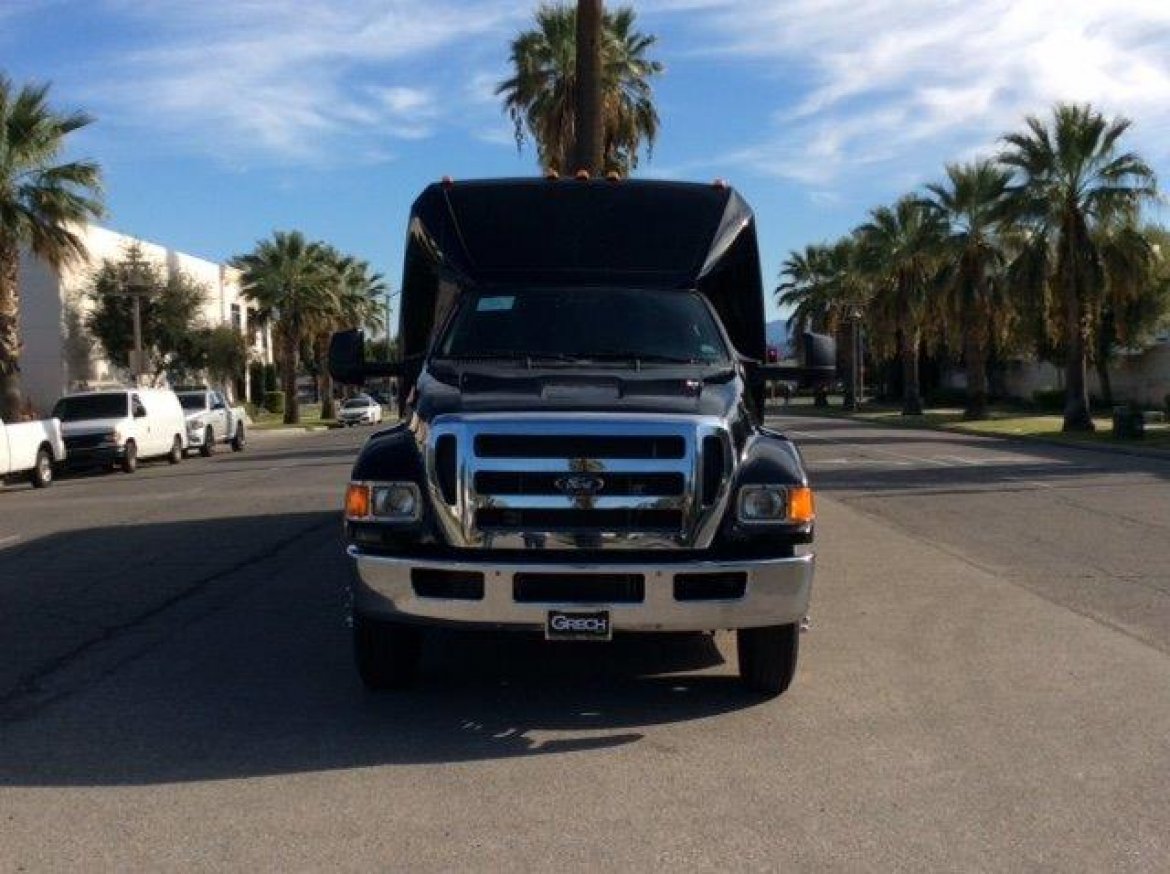 Photo of Shuttle Bus for sale: 2013 Ford F-650 40&quot; by Grech
