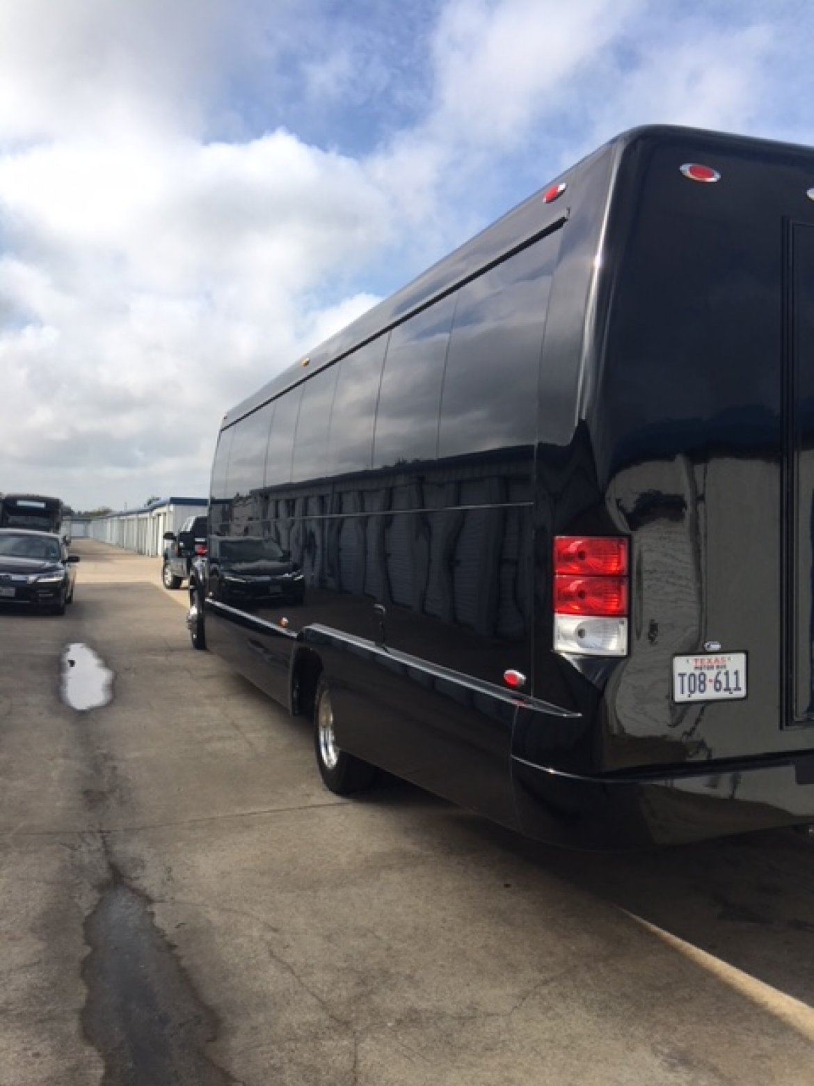 Photo of Shuttle Bus for sale: 2016 Ford F-550 34&quot; by Executive Coach Builders / ECB