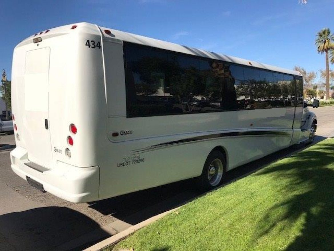 Photo of Shuttle Bus for sale: 2013 Ford F-650 40&quot; by Grech