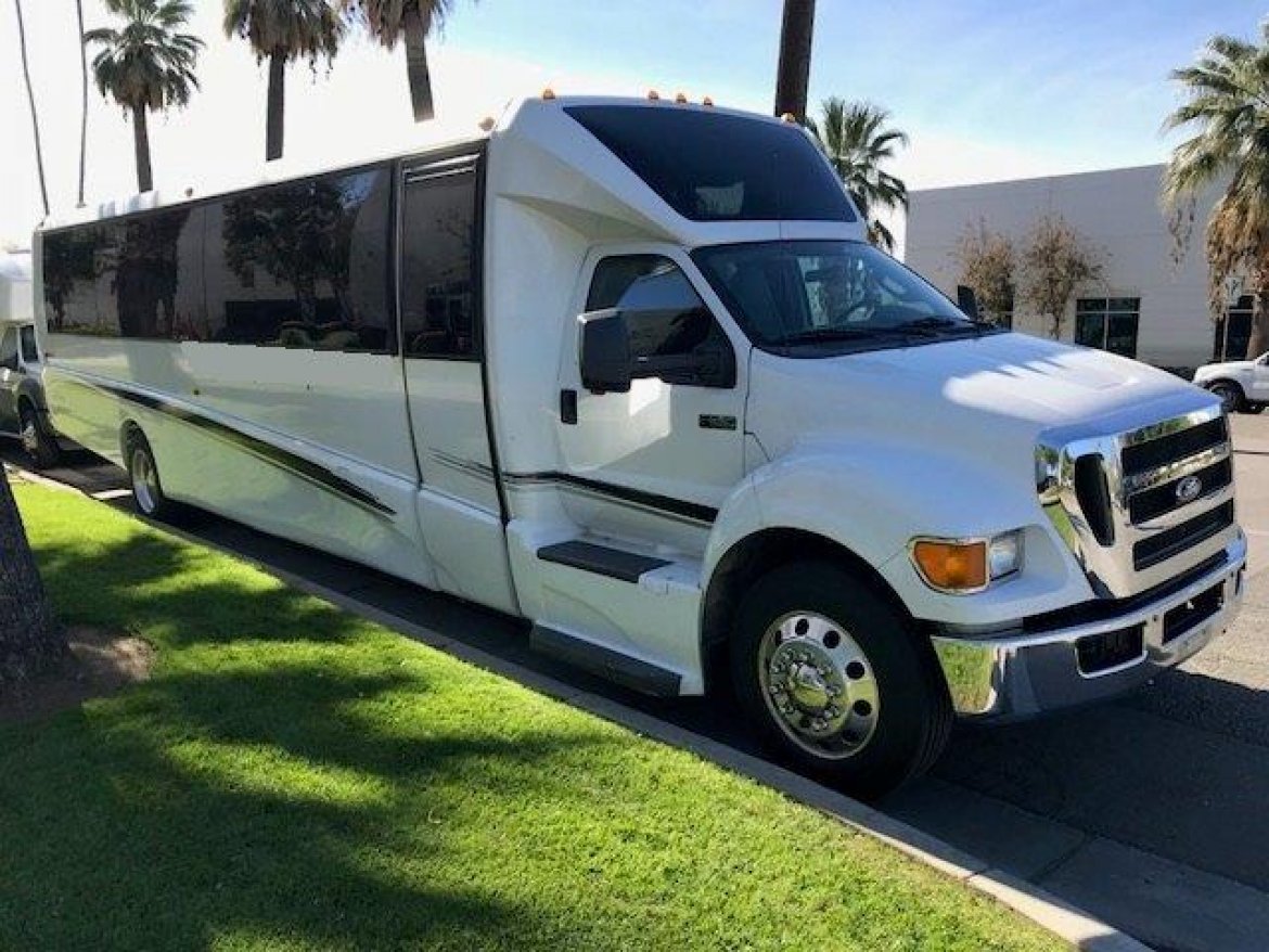 Photo of Shuttle Bus for sale: 2013 Ford F-650 40&quot; by Grech