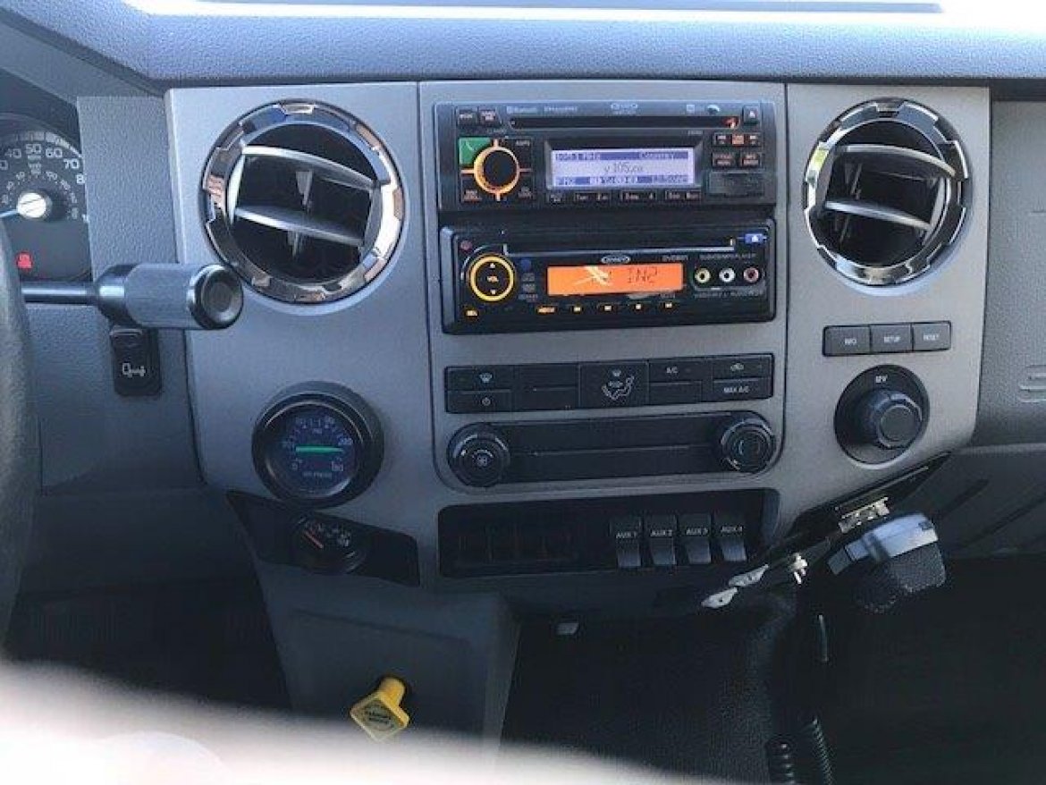 Photo of Shuttle Bus for sale: 2013 Ford F-650 40&quot; by Grech