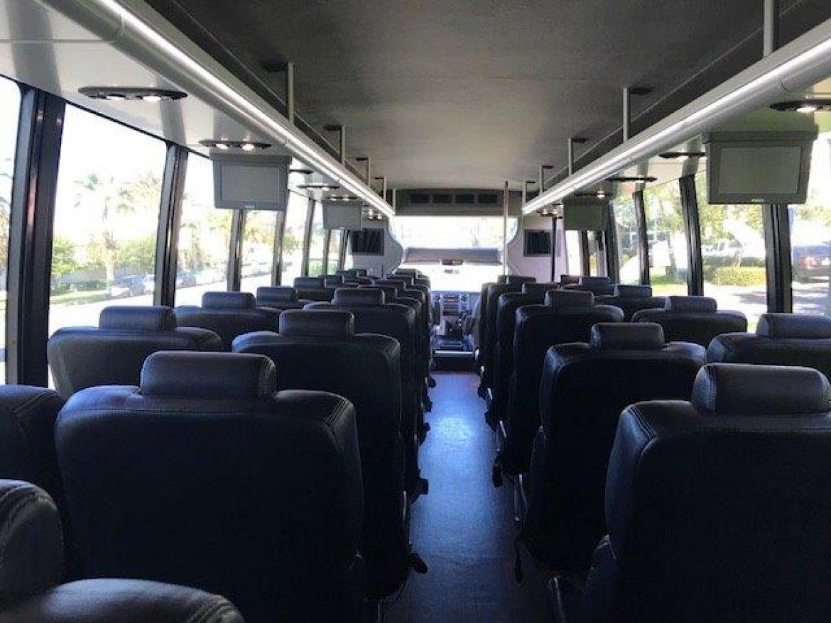 Photo of Shuttle Bus for sale: 2013 Ford F-650 40&quot; by Grech