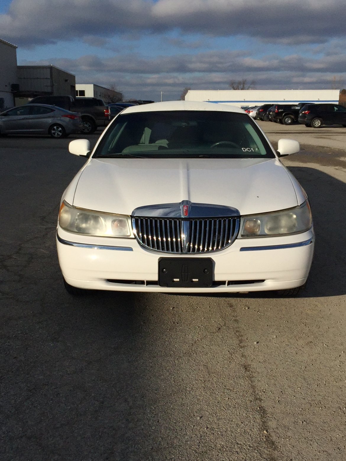 Photo of Limousine for sale: 2001 Lincoln Town Car Executive Limousine