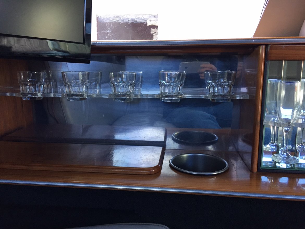 Photo of Limousine for sale: 2001 Lincoln Town Car Executive Limousine