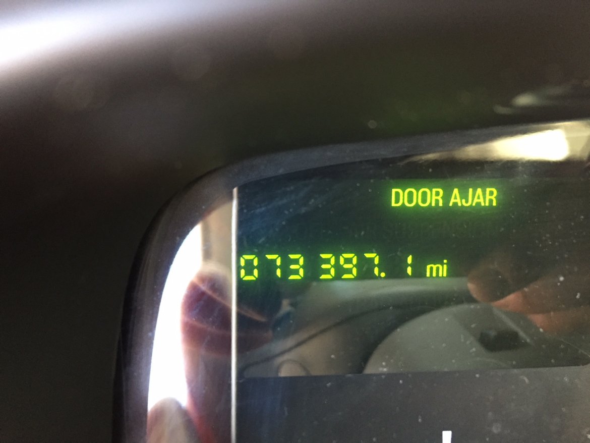 Photo of Limousine for sale: 2001 Lincoln Town Car Executive Limousine