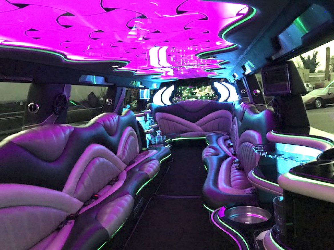 Photo of Limousine for sale: 2014 Chrysler 300 70&quot; by SPV