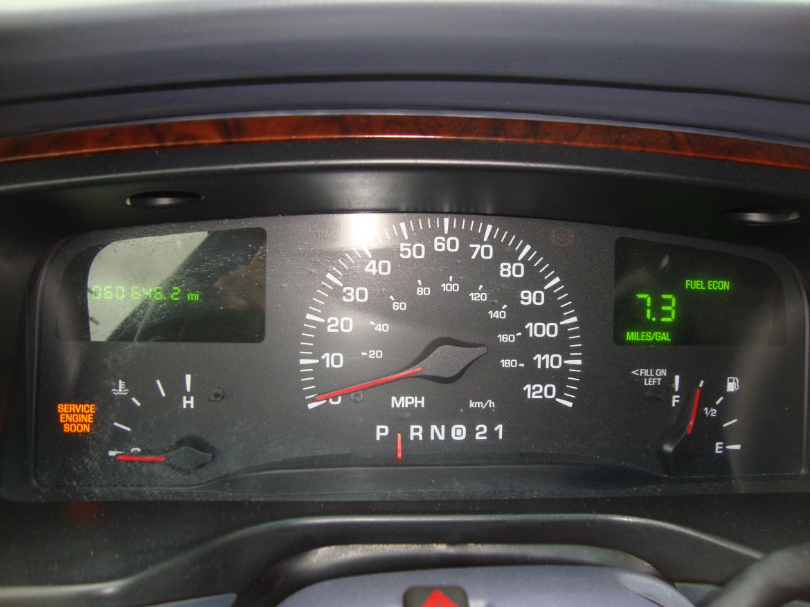 Photo of Funeral for sale: 2000 Lincoln TownCar by Eureka