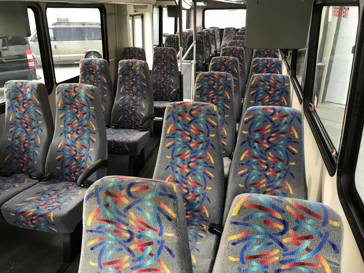 Photo of Shuttle Bus for sale: 2009 Freightliner Apollo by Glaval Bus