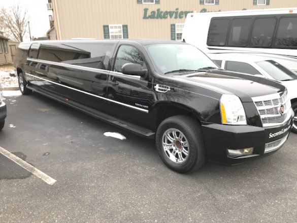 2012 Cadillac Accolade Limousine for Sale in Oaklyn, NJ - Photo 3