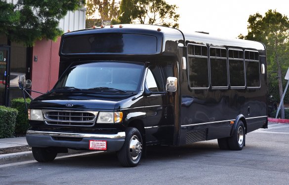 2000 Ford E-450 Limo Bus for Sale in Fontana, CA - Main Photo