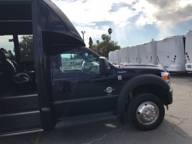 2015 Ford F-550 Shuttle Bus for Sale in Riverside, California, US - Photo 4