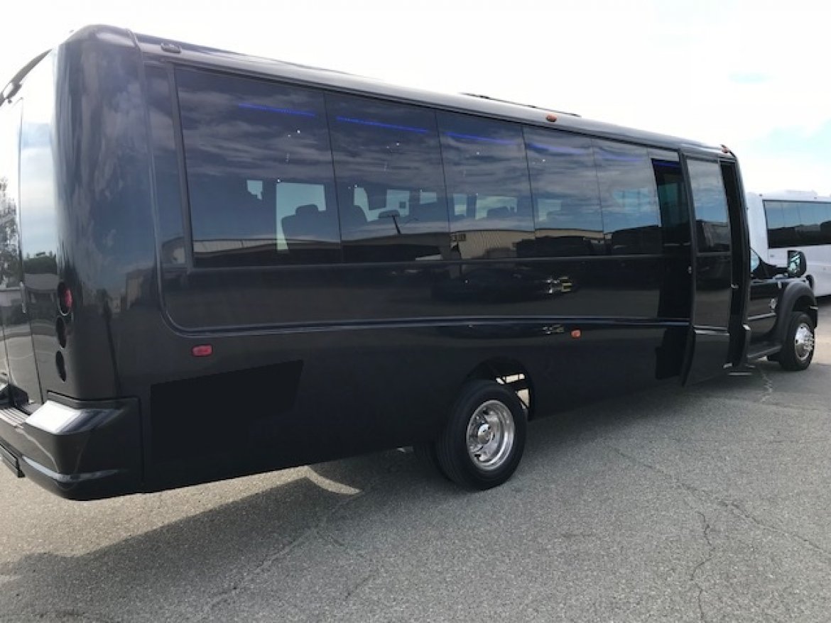 Photo of Shuttle Bus for sale: 2015 Ford F-550 33&quot; by Grech