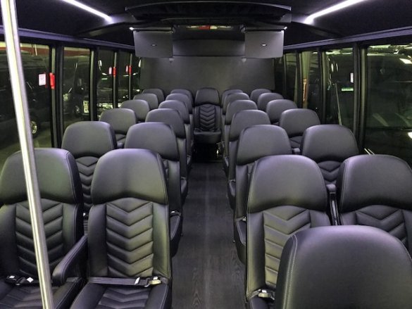 2018 Ford F-550 Shuttle Bus for Sale in Riverside, CA - Photo 2