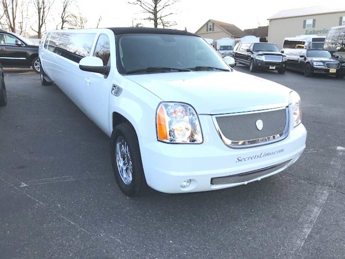 SUV Stretch for sale: 2008 GMC Yukon Denali 200&quot; by Ultimate