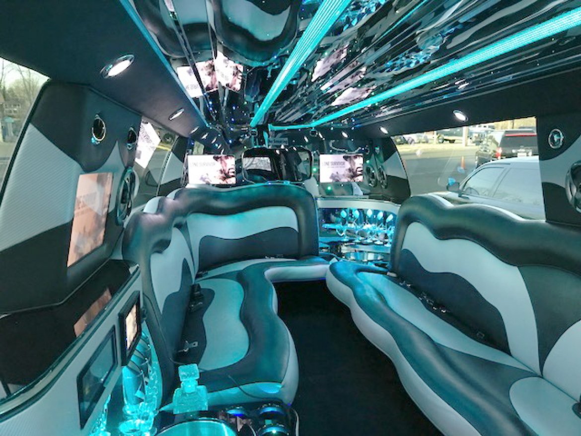 Photo of SUV Stretch for sale: 2008 GMC Yukon Denali 200&quot; by Ultimate